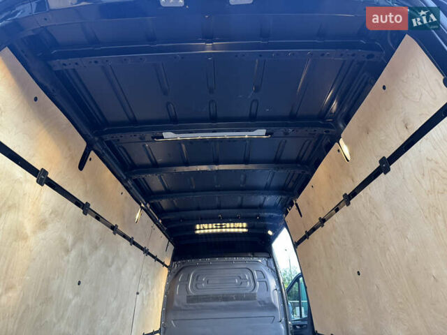 Черный Мерседес Sprinter, объемом двигателя 2.99 л и пробегом 271 тыс. км за 38700 $, фото 51 на Automoto.ua