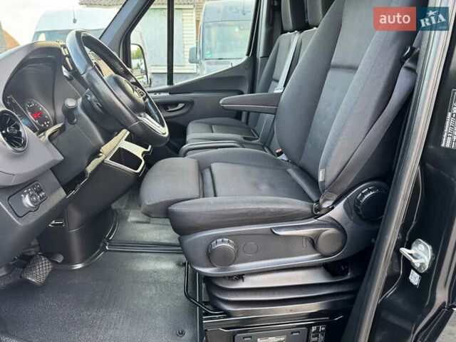 Черный Мерседес Sprinter, объемом двигателя 2.99 л и пробегом 271 тыс. км за 38700 $, фото 23 на Automoto.ua