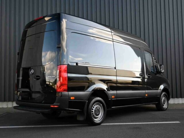 Черный Мерседес Sprinter, объемом двигателя 3 л и пробегом 33 тыс. км за 11000 $, фото 6 на Automoto.ua