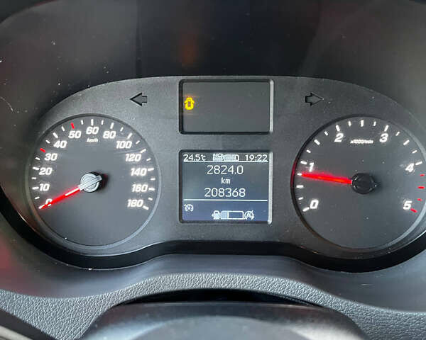 Черный Мерседес Sprinter, объемом двигателя 2.2 л и пробегом 208 тыс. км за 25000 $, фото 20 на Automoto.ua