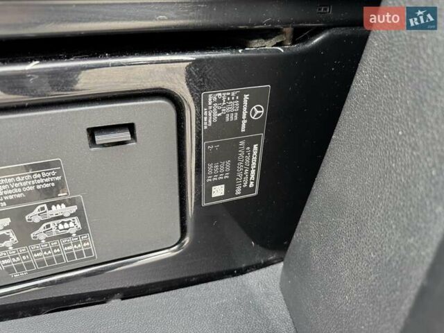 Черный Мерседес Sprinter, объемом двигателя 2.2 л и пробегом 286 тыс. км за 38900 $, фото 36 на Automoto.ua