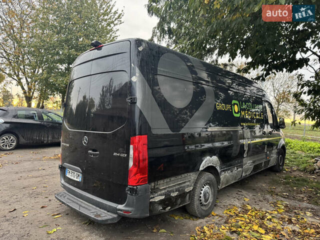 Черный Мерседес Sprinter, объемом двигателя 0 л и пробегом 270 тыс. км за 24500 $, фото 4 на Automoto.ua
