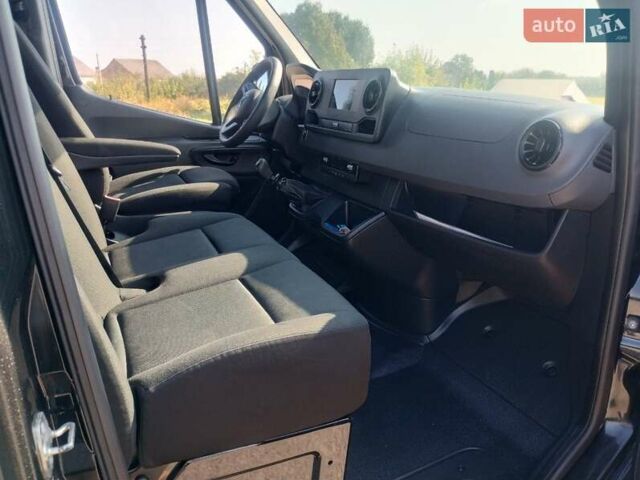 Черный Мерседес Sprinter, объемом двигателя 2.2 л и пробегом 216 тыс. км за 22900 $, фото 18 на Automoto.ua