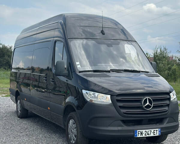 Черный Мерседес Sprinter, объемом двигателя 0 л и пробегом 247 тыс. км за 24200 $, фото 3 на Automoto.ua