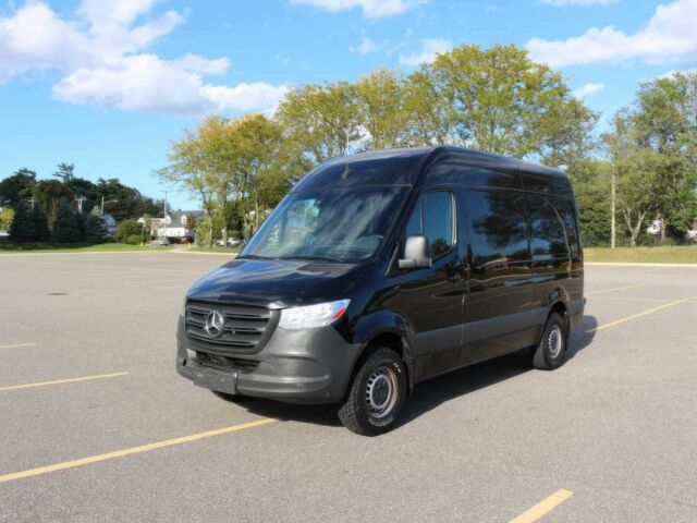 Черный Мерседес Sprinter, объемом двигателя 3 л и пробегом 34 тыс. км за 15000 $, фото 2 на Automoto.ua