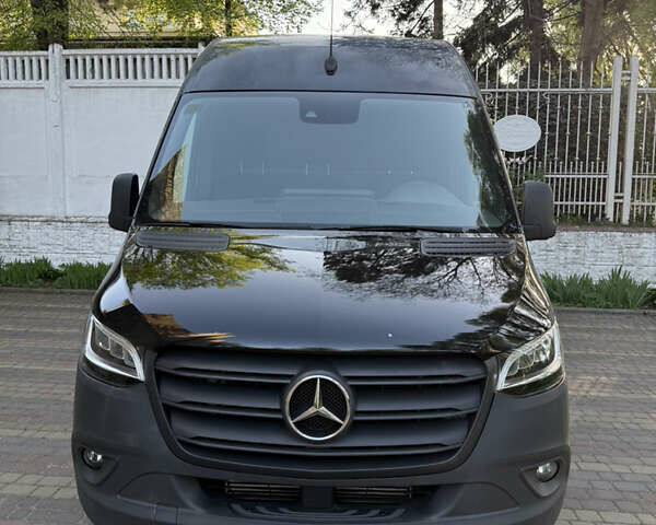 Чорний Мерседес Sprinter, об'ємом двигуна 3 л та пробігом 255 тис. км за 55018 $, фото 2 на Automoto.ua