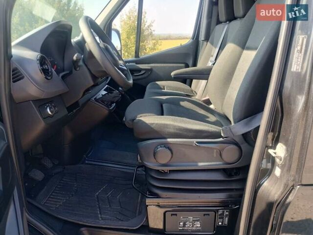 Черный Мерседес Sprinter, объемом двигателя 2.2 л и пробегом 216 тыс. км за 22900 $, фото 13 на Automoto.ua
