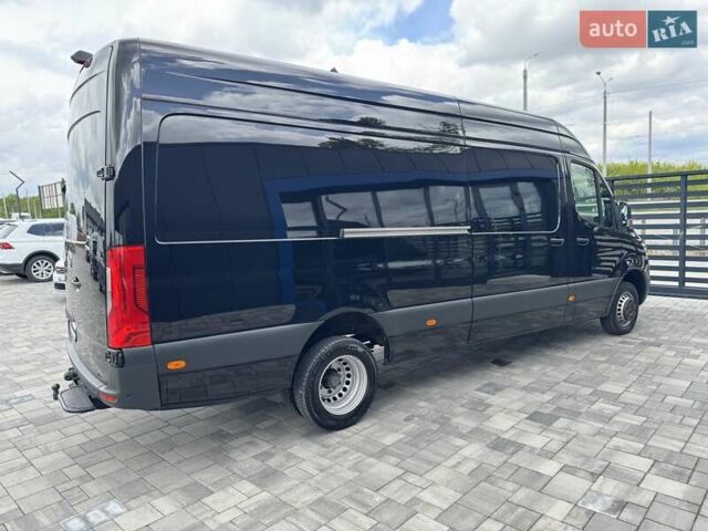 Черный Мерседес Sprinter, объемом двигателя 2.2 л и пробегом 286 тыс. км за 38900 $, фото 2 на Automoto.ua