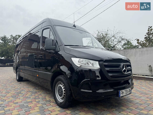 Черный Мерседес Sprinter, объемом двигателя 2.2 л и пробегом 300 тыс. км за 30500 $, фото 31 на Automoto.ua