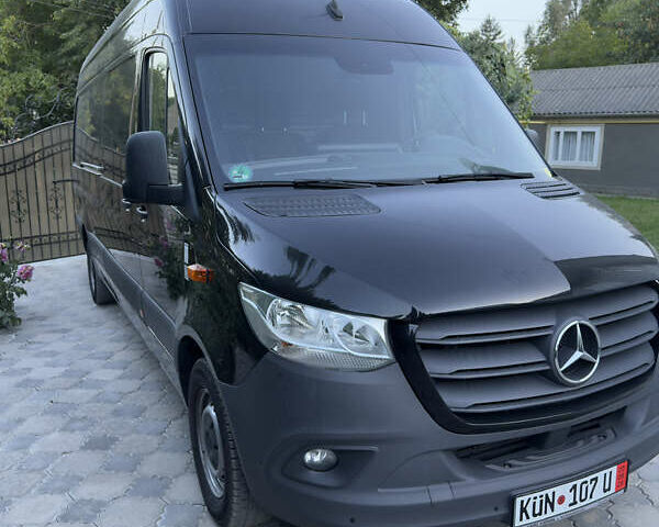 Чорний Мерседес Sprinter, об'ємом двигуна 0 л та пробігом 170 тис. км за 30124 $, фото 3 на Automoto.ua