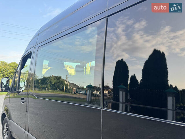 Черный Мерседес Sprinter, объемом двигателя 3 л и пробегом 120 тыс. км за 55990 $, фото 68 на Automoto.ua