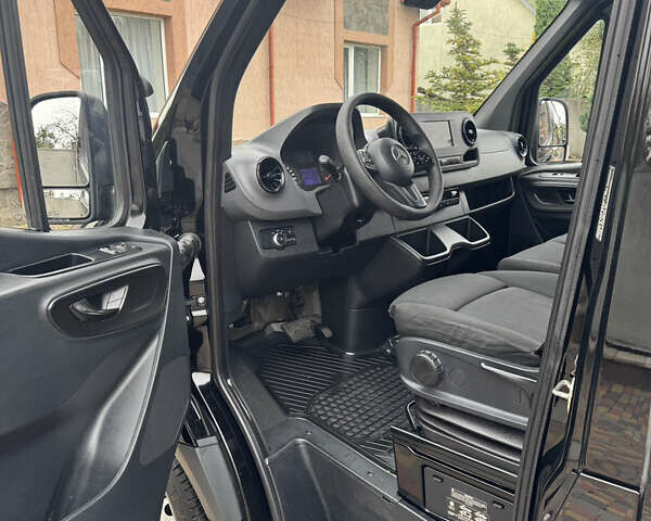 Черный Мерседес Sprinter, объемом двигателя 2.2 л и пробегом 300 тыс. км за 30500 $, фото 47 на Automoto.ua