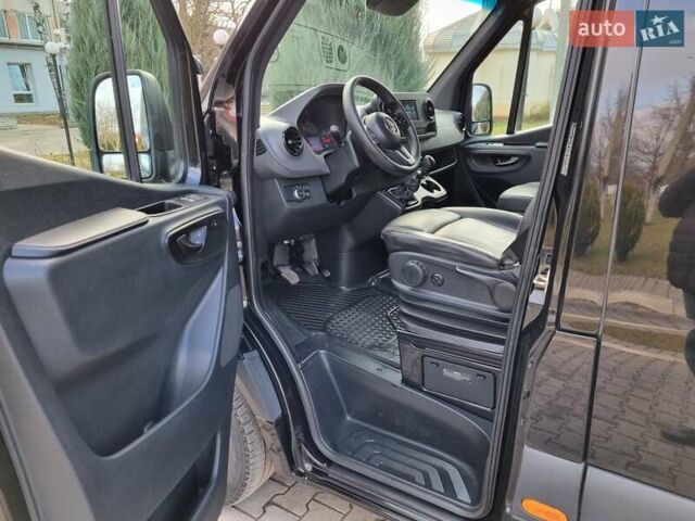 Черный Мерседес Sprinter, объемом двигателя 2.99 л и пробегом 596 тыс. км за 32250 $, фото 10 на Automoto.ua