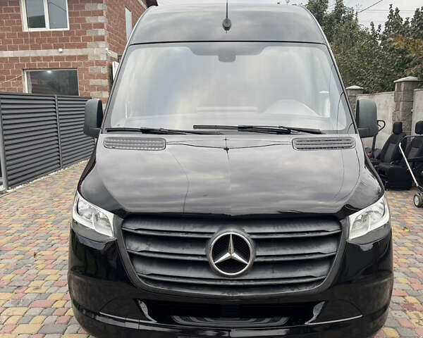 Черный Мерседес Sprinter, объемом двигателя 2.2 л и пробегом 200 тыс. км за 28500 $, фото 6 на Automoto.ua