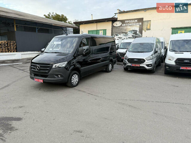 Черный Мерседес Sprinter, объемом двигателя 2.2 л и пробегом 349 тыс. км за 28900 $, фото 4 на Automoto.ua