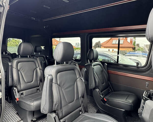 Черный Мерседес Sprinter, объемом двигателя 2.14 л и пробегом 130 тыс. км за 55000 $, фото 9 на Automoto.ua