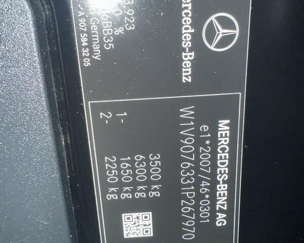 Черный Мерседес Sprinter, объемом двигателя 2.2 л и пробегом 349 тыс. км за 28900 $, фото 38 на Automoto.ua