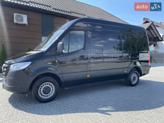 Черный Мерседес Sprinter, объемом двигателя 2.2 л и пробегом 207 тыс. км за 22000 $, фото 4 на Automoto.ua