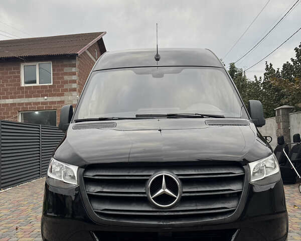 Черный Мерседес Sprinter, объемом двигателя 2.2 л и пробегом 200 тыс. км за 28500 $, фото 5 на Automoto.ua