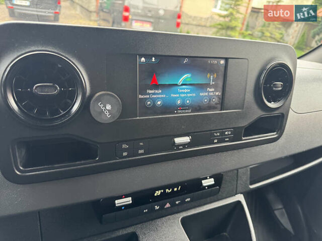 Черный Мерседес Sprinter, объемом двигателя 2.2 л и пробегом 257 тыс. км за 30990 $, фото 20 на Automoto.ua