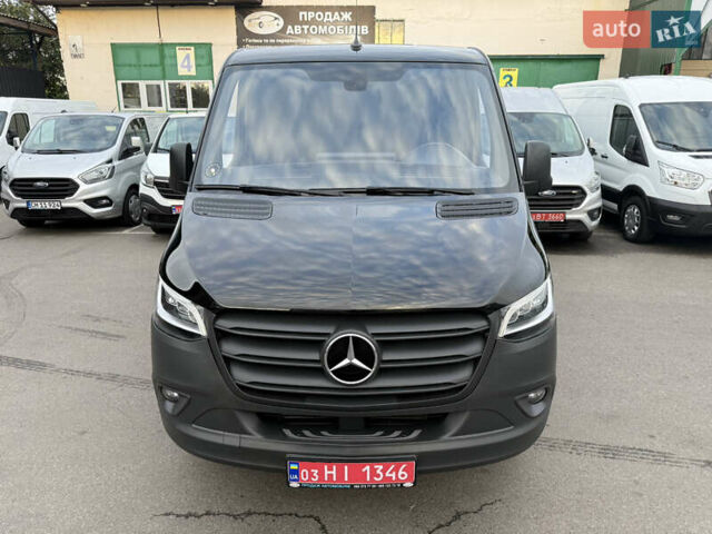 Черный Мерседес Sprinter, объемом двигателя 2.2 л и пробегом 349 тыс. км за 28900 $, фото 1 на Automoto.ua