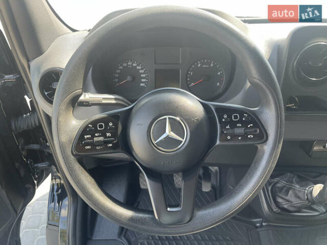 Черный Мерседес Sprinter, объемом двигателя 2.2 л и пробегом 207 тыс. км за 22000 $, фото 21 на Automoto.ua