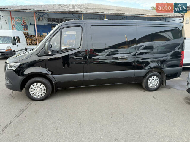 Черный Мерседес Sprinter, объемом двигателя 2.2 л и пробегом 349 тыс. км за 28900 $, фото 5 на Automoto.ua