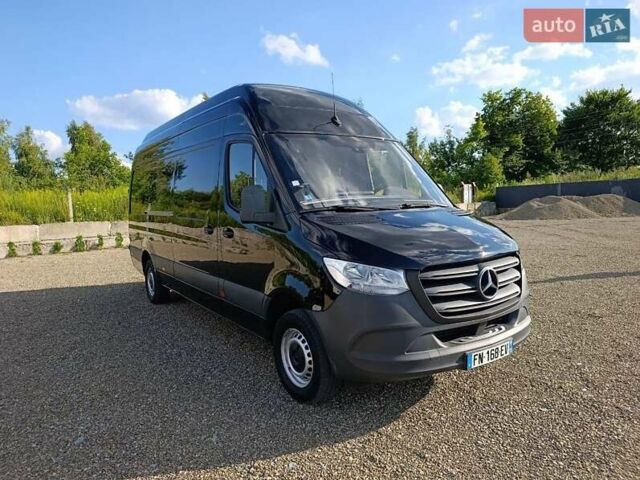 Черный Мерседес Sprinter, объемом двигателя 2.2 л и пробегом 278 тыс. км за 24700 $, фото 4 на Automoto.ua