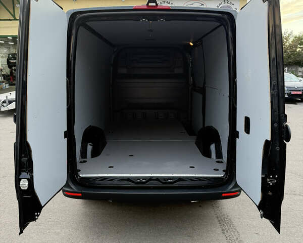 Черный Мерседес Sprinter, объемом двигателя 2.2 л и пробегом 349 тыс. км за 28900 $, фото 11 на Automoto.ua
