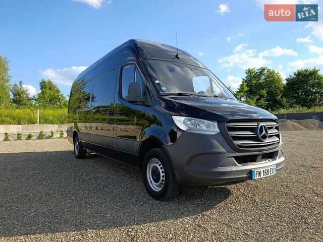 Черный Мерседес Sprinter, объемом двигателя 2.2 л и пробегом 278 тыс. км за 24700 $, фото 2 на Automoto.ua