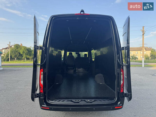 Черный Мерседес Sprinter, объемом двигателя 3 л и пробегом 120 тыс. км за 55990 $, фото 67 на Automoto.ua