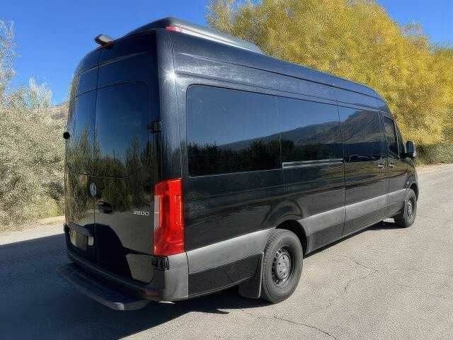 Черный Мерседес Sprinter, объемом двигателя 3 л и пробегом 34 тыс. км за 13500 $, фото 6 на Automoto.ua