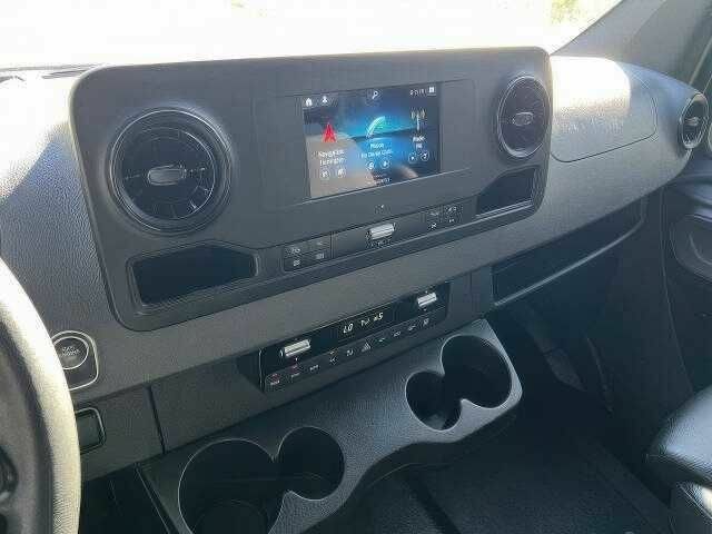 Черный Мерседес Sprinter, объемом двигателя 3 л и пробегом 34 тыс. км за 13500 $, фото 15 на Automoto.ua