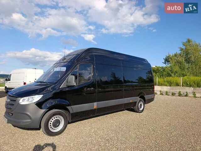 Черный Мерседес Sprinter, объемом двигателя 2.2 л и пробегом 278 тыс. км за 24700 $, фото 1 на Automoto.ua