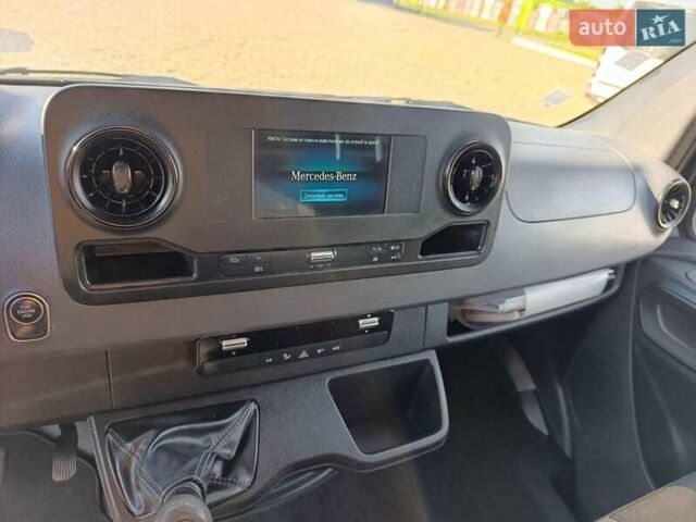 Черный Мерседес Sprinter, объемом двигателя 2.2 л и пробегом 278 тыс. км за 24700 $, фото 15 на Automoto.ua