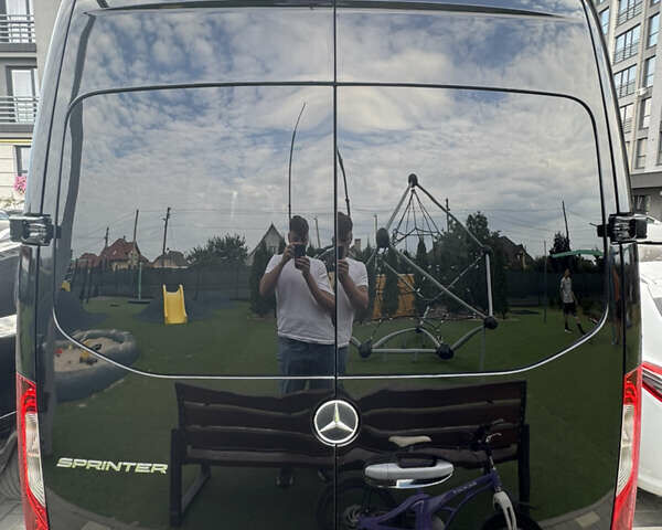 Черный Мерседес Sprinter, объемом двигателя 2.14 л и пробегом 130 тыс. км за 55000 $, фото 6 на Automoto.ua