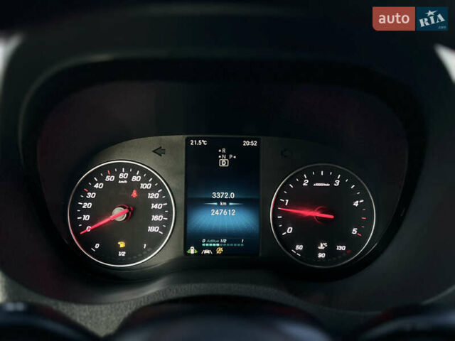 Черный Мерседес Sprinter, объемом двигателя 2.2 л и пробегом 247 тыс. км за 33900 $, фото 24 на Automoto.ua
