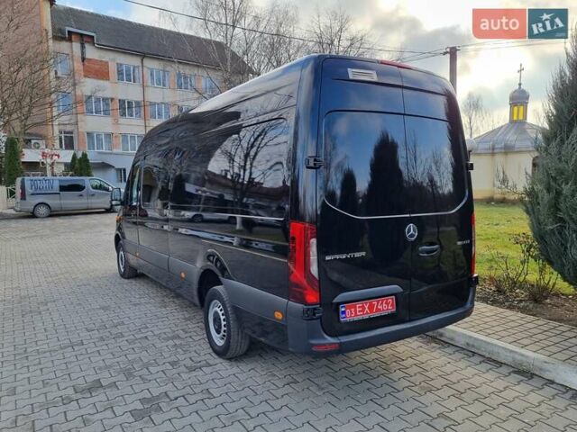 Черный Мерседес Sprinter, объемом двигателя 2.99 л и пробегом 596 тыс. км за 32250 $, фото 5 на Automoto.ua