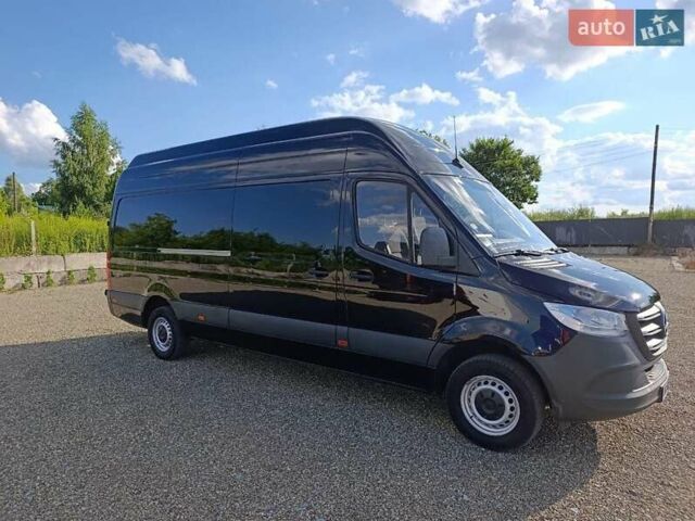 Черный Мерседес Sprinter, объемом двигателя 2.2 л и пробегом 278 тыс. км за 24700 $, фото 3 на Automoto.ua