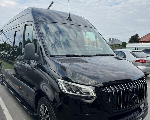 Черный Мерседес Sprinter, объемом двигателя 2.14 л и пробегом 130 тыс. км за 55000 $, фото 2 на Automoto.ua