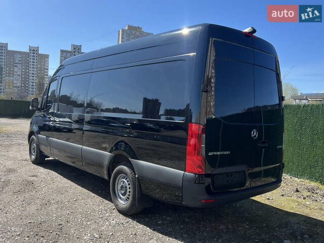 Черный Мерседес Sprinter, объемом двигателя 3 л и пробегом 130 тыс. км за 43500 $, фото 4 на Automoto.ua