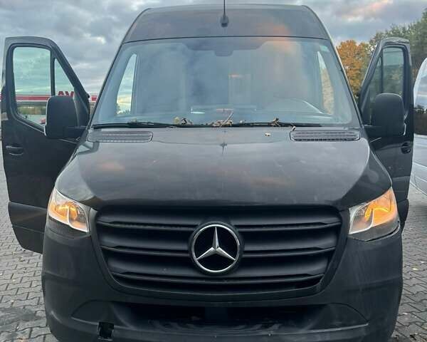 Черный Мерседес Sprinter, объемом двигателя 2.2 л и пробегом 250 тыс. км за 21000 $, фото 7 на Automoto.ua