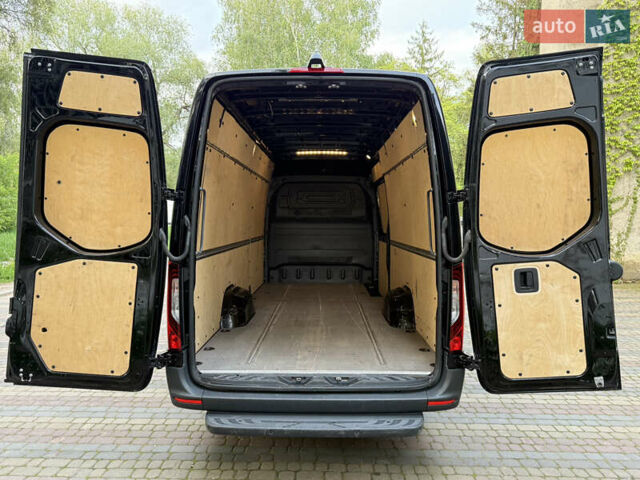 Чорний Мерседес Sprinter, об'ємом двигуна 3 л та пробігом 187 тис. км за 59354 $, фото 42 на Automoto.ua