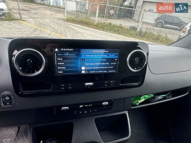 Черный Мерседес Sprinter, объемом двигателя 1.9 л и пробегом 92 тыс. км за 37700 $, фото 29 на Automoto.ua