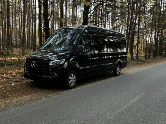 Черный Мерседес Sprinter, объемом двигателя 2 л и пробегом 280 тыс. км за 35000 $, фото 1 на Automoto.ua