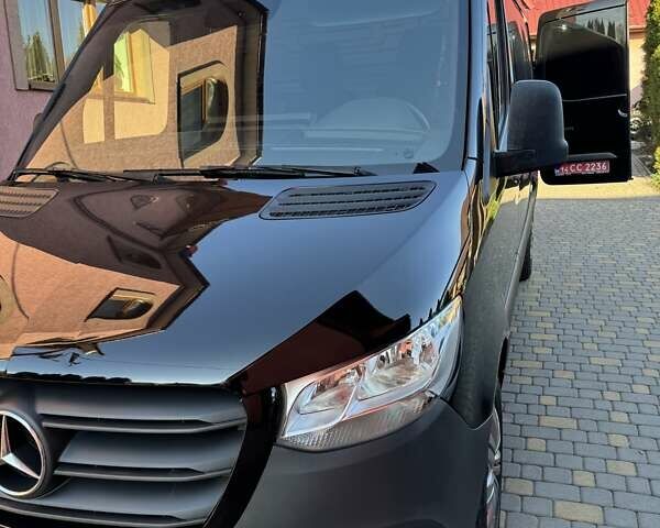 Черный Мерседес Sprinter, объемом двигателя 2.14 л и пробегом 209 тыс. км за 30500 $, фото 3 на Automoto.ua