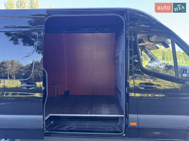 Черный Мерседес Sprinter, объемом двигателя 2 л и пробегом 220 тыс. км за 33500 $, фото 40 на Automoto.ua