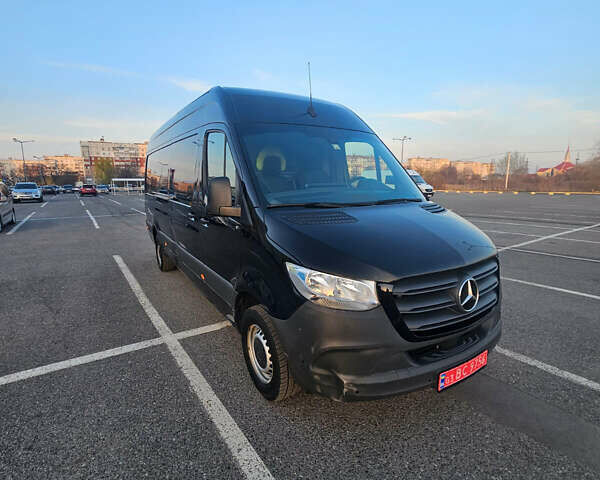Черный Мерседес Sprinter, объемом двигателя 0 л и пробегом 117 тыс. км за 49476 $, фото 6 на Automoto.ua