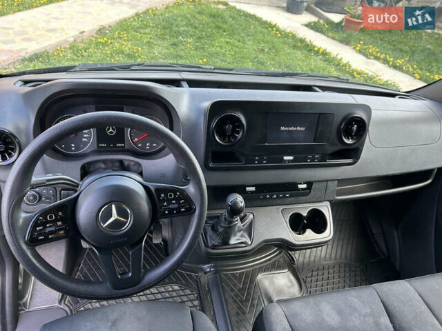 Черный Мерседес Sprinter, объемом двигателя 2.99 л и пробегом 230 тыс. км за 34900 $, фото 14 на Automoto.ua