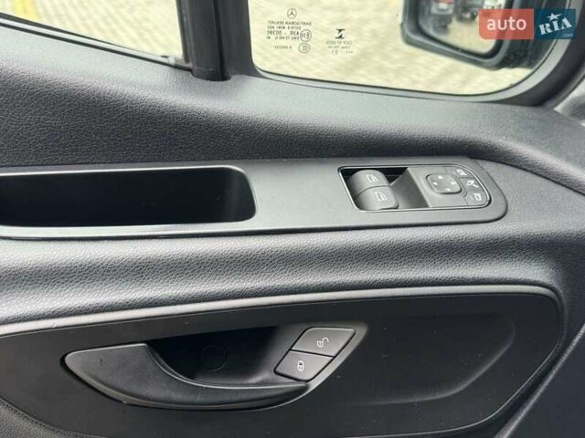 Черный Мерседес Sprinter, объемом двигателя 1.9 л и пробегом 92 тыс. км за 37700 $, фото 27 на Automoto.ua